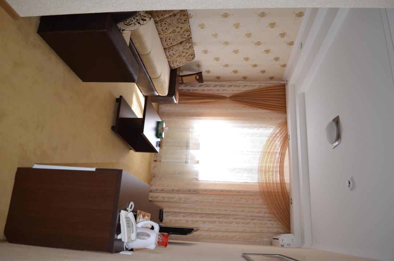 Mereke Hotel Ustʼ-Kamenogorsk Extérieur photo