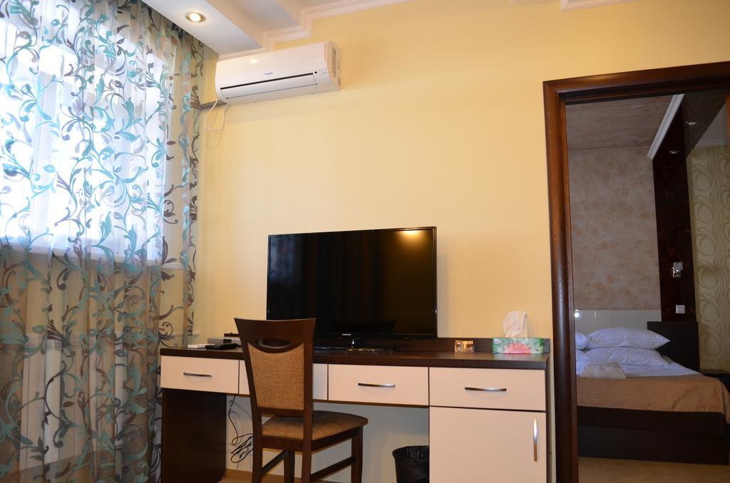 Mereke Hotel Ustʼ-Kamenogorsk Chambre photo