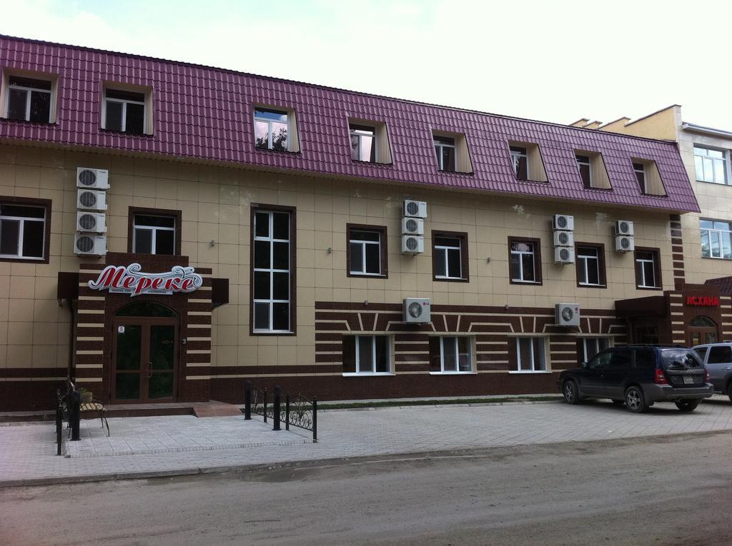 Mereke Hotel Ustʼ-Kamenogorsk Extérieur photo