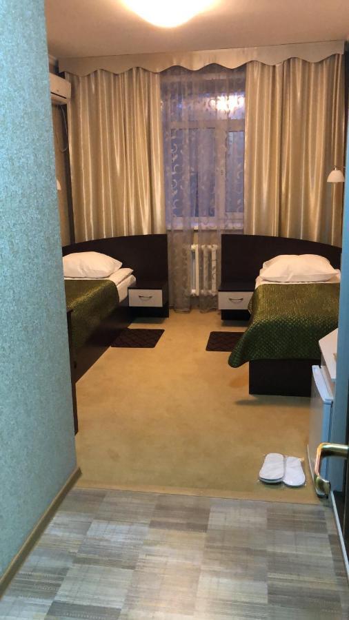 Mereke Hotel Ustʼ-Kamenogorsk Extérieur photo