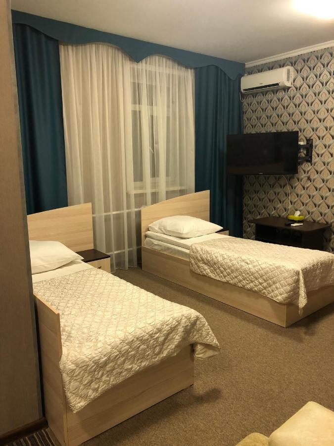 Mereke Hotel Ustʼ-Kamenogorsk Extérieur photo